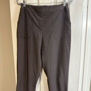 SoHo brown & beige checked trousers. Elastic waist. Front pockets. Thin fabric.